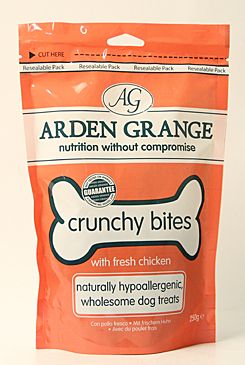 Arden Grange Crunchy Bit. Chicken pochoutka 250g